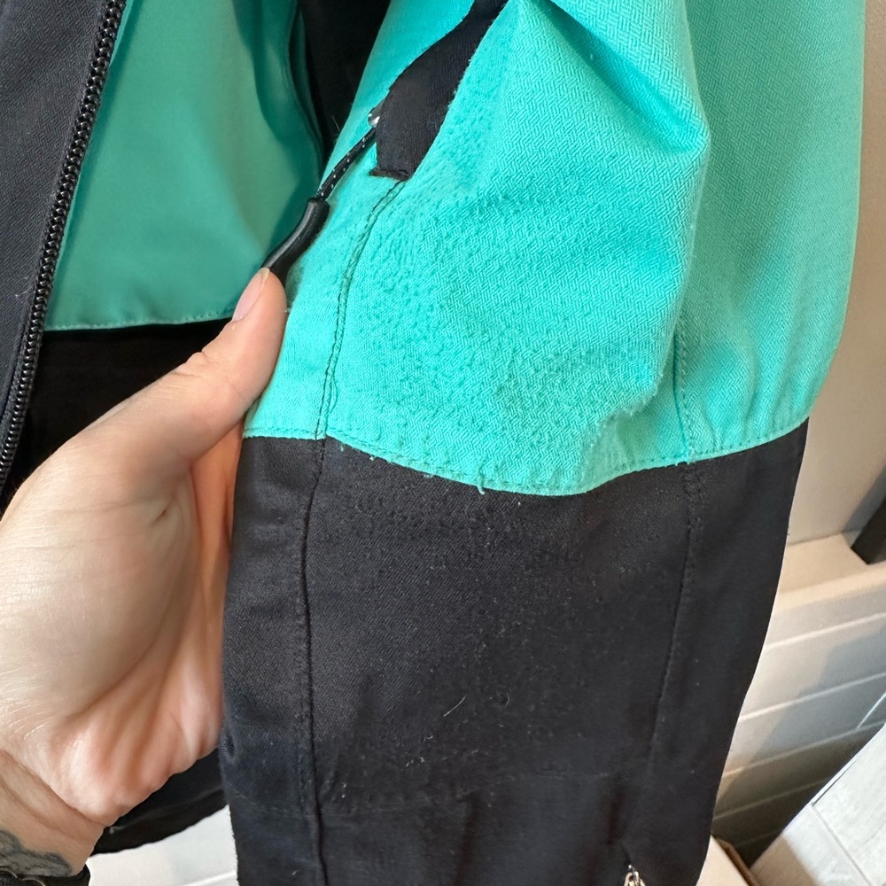 686 ski jacket - Picture 5 of 11